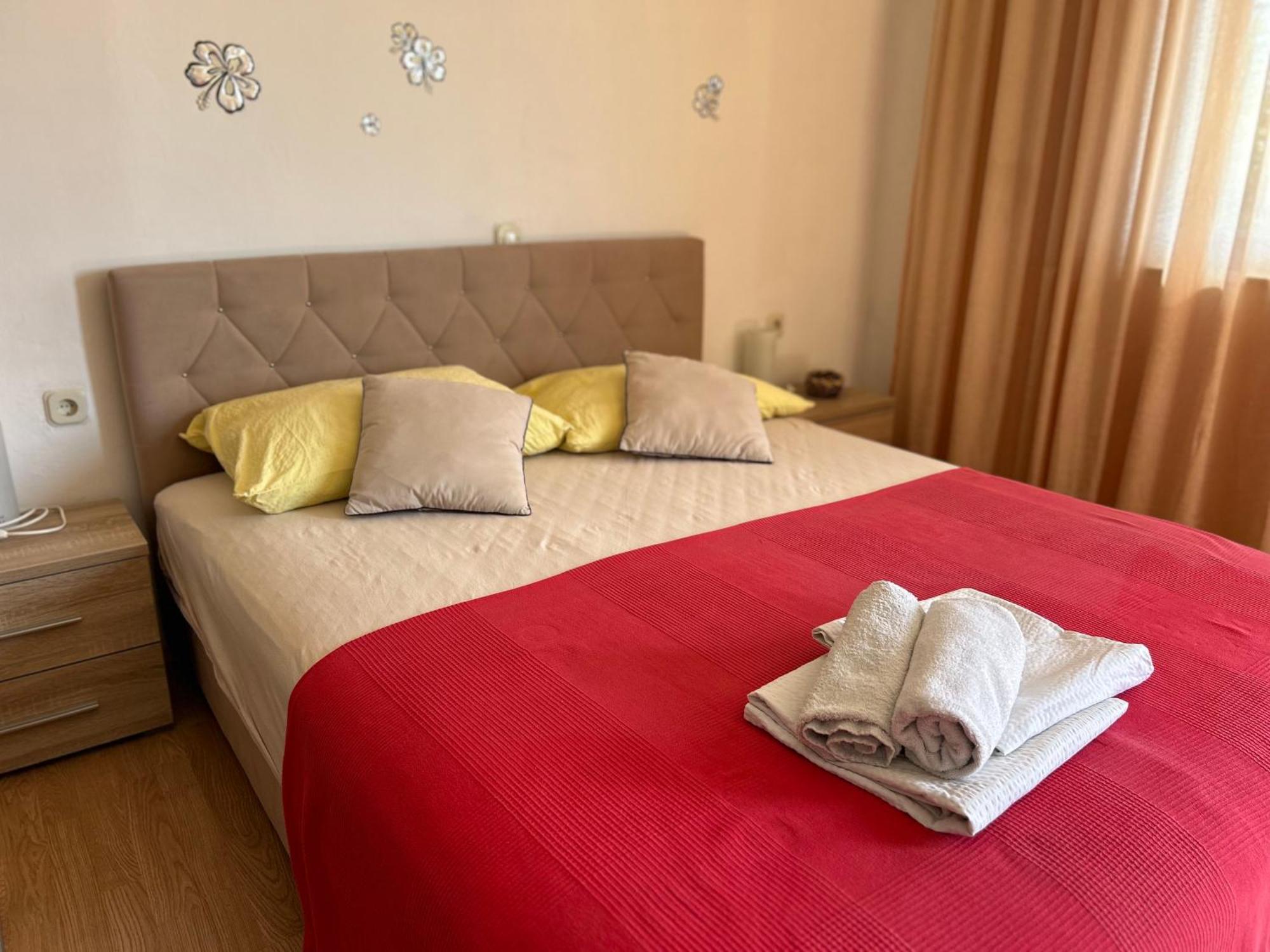 4 Sisters Apartments Gradac  Zewnętrze zdjęcie